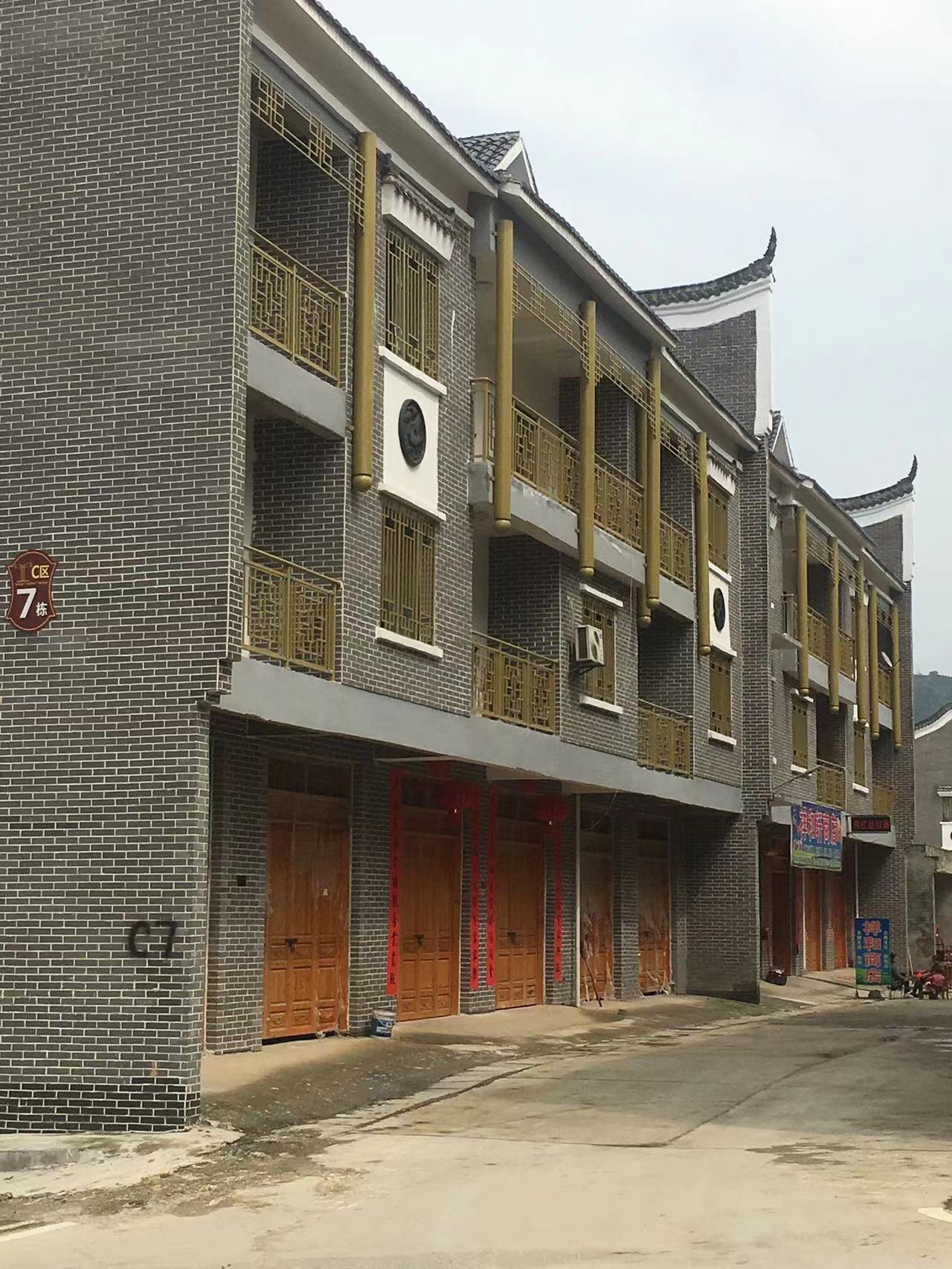 長沙正云金屬制品有限公司,長沙自動創(chuàng)新型鋅鋼護欄生產(chǎn)